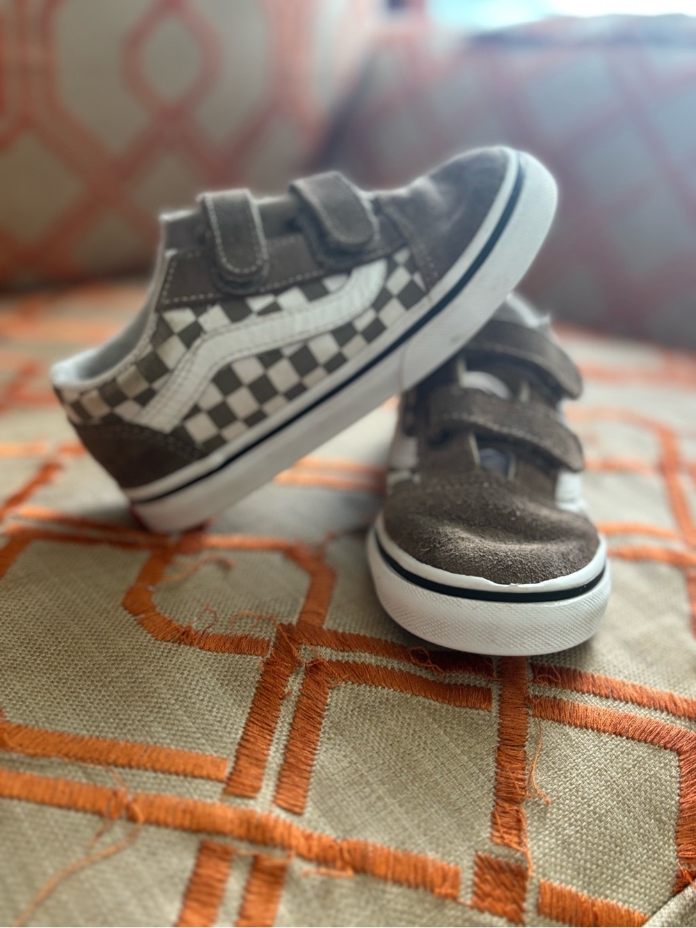 Vans Kids Checkerboard Velcro Sneakers - Brown/White size 9